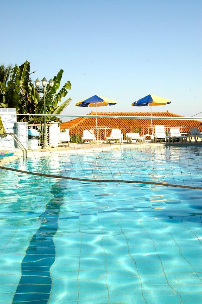 Resort Captains Argassi