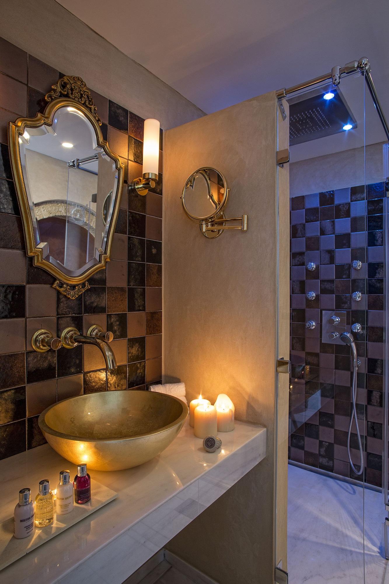 Hotel Moni Emvasis Luxury