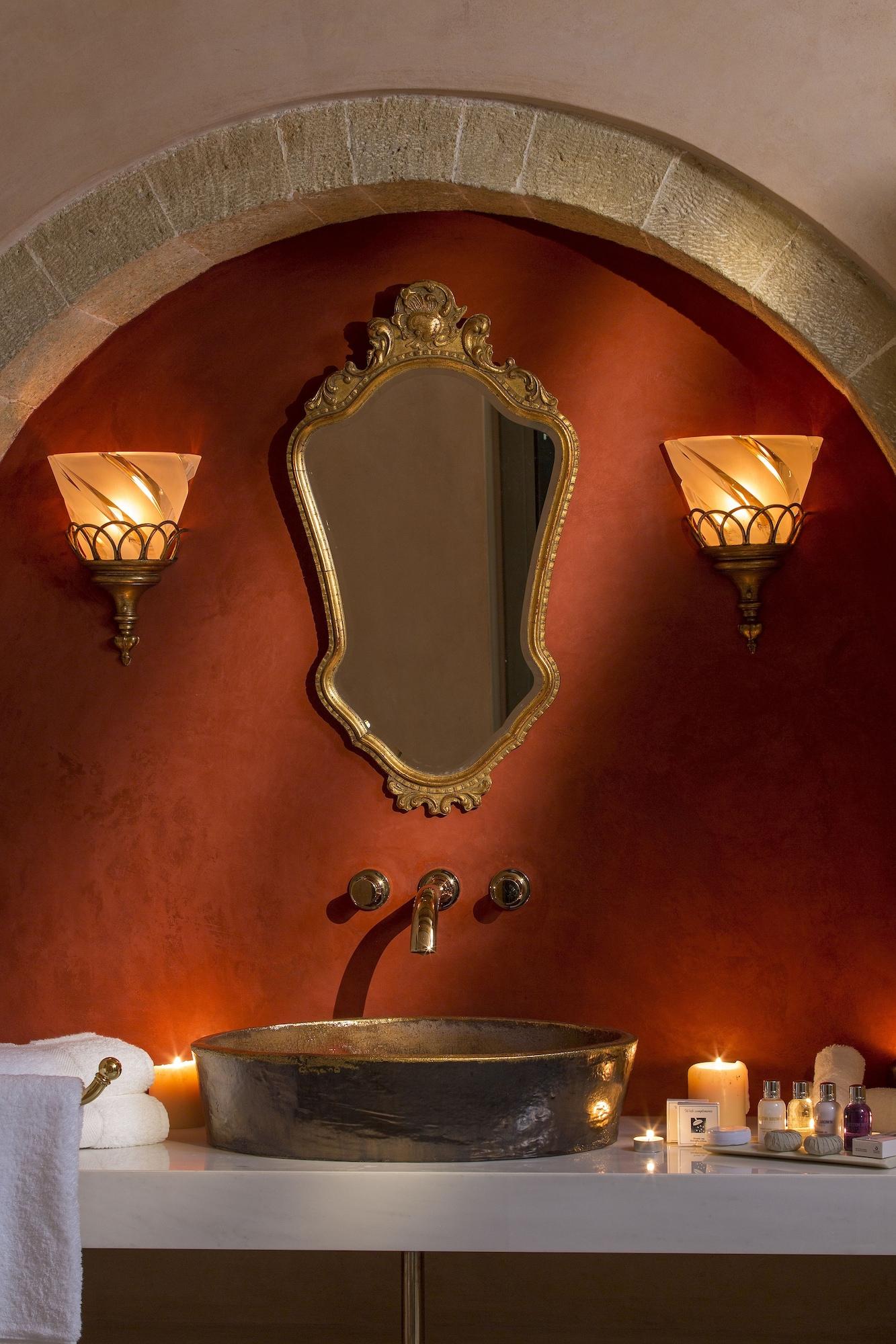 Moni Emvasis Luxury Monemvasia
