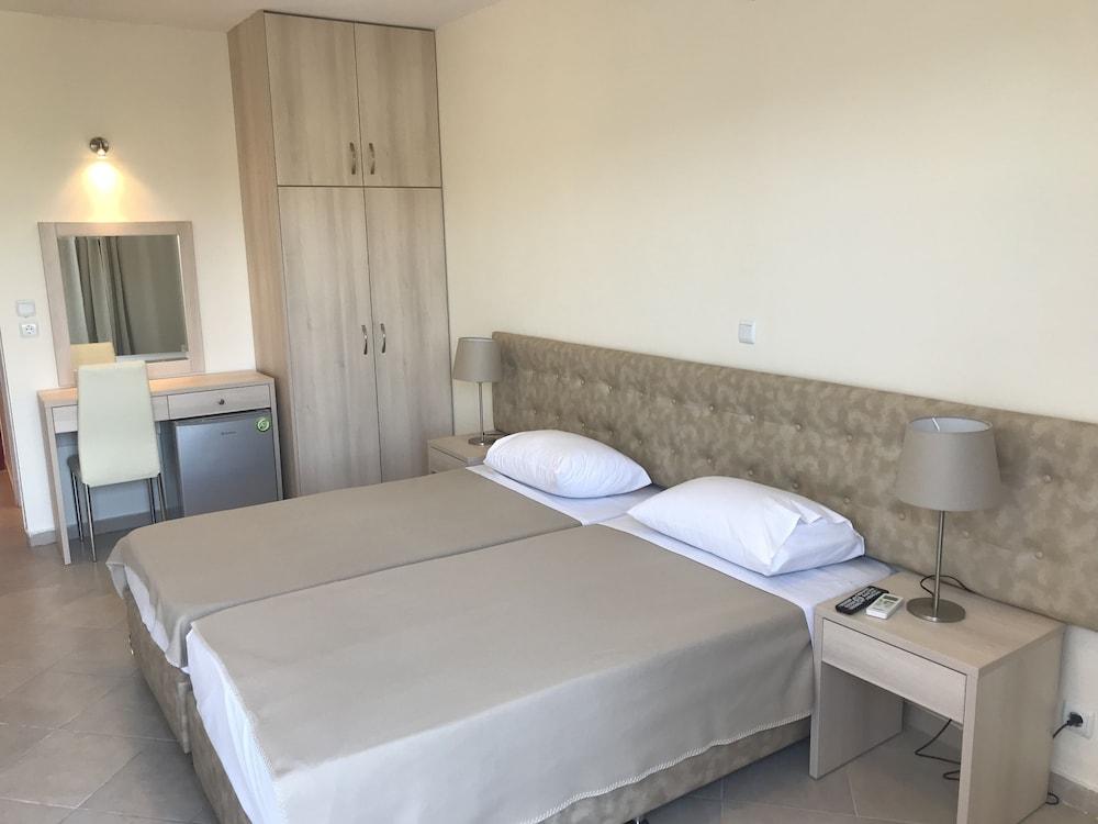 Aparthotel Ai Helis Svoronata