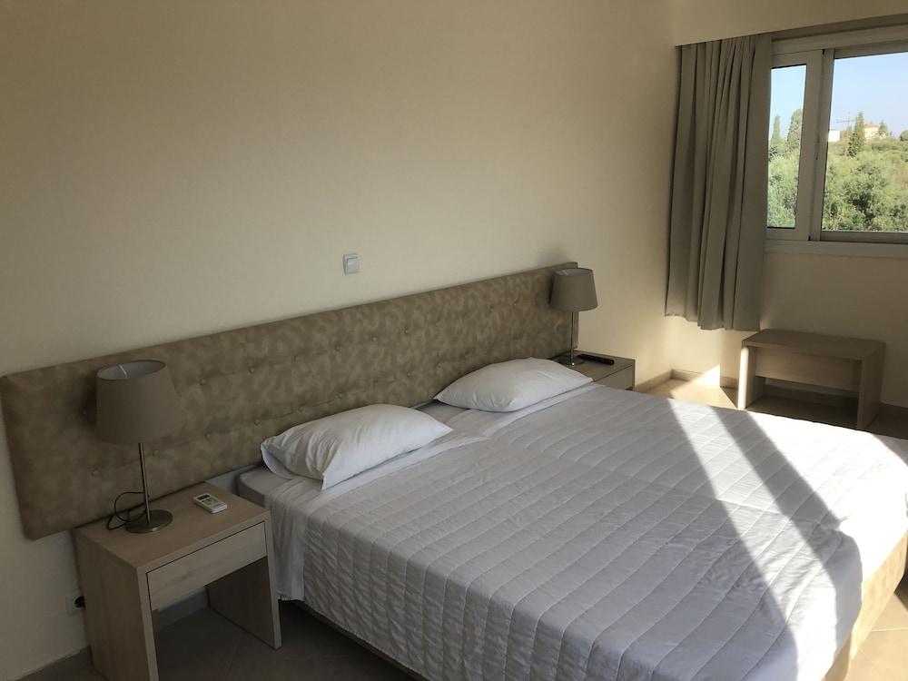 Ai Helis Aparthotel 2*