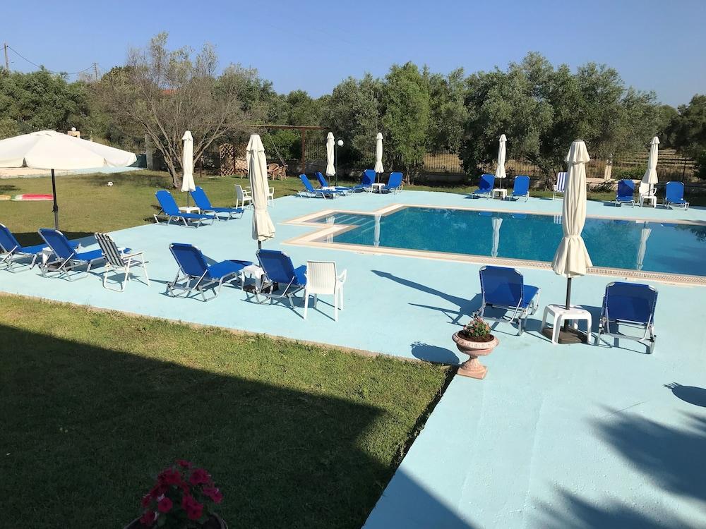 Ai Helis Aparthotel