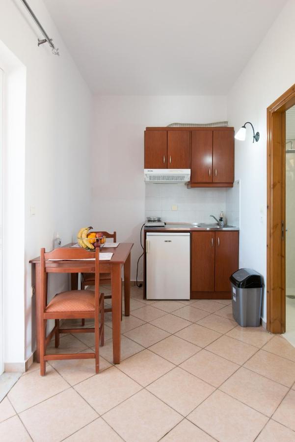 Mari Helen Apartment