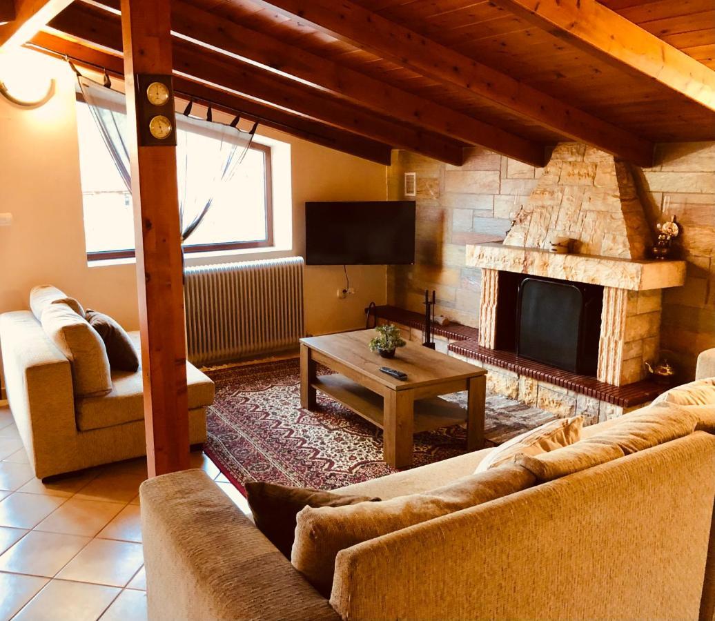 Ozymandias Attic - Apartment
