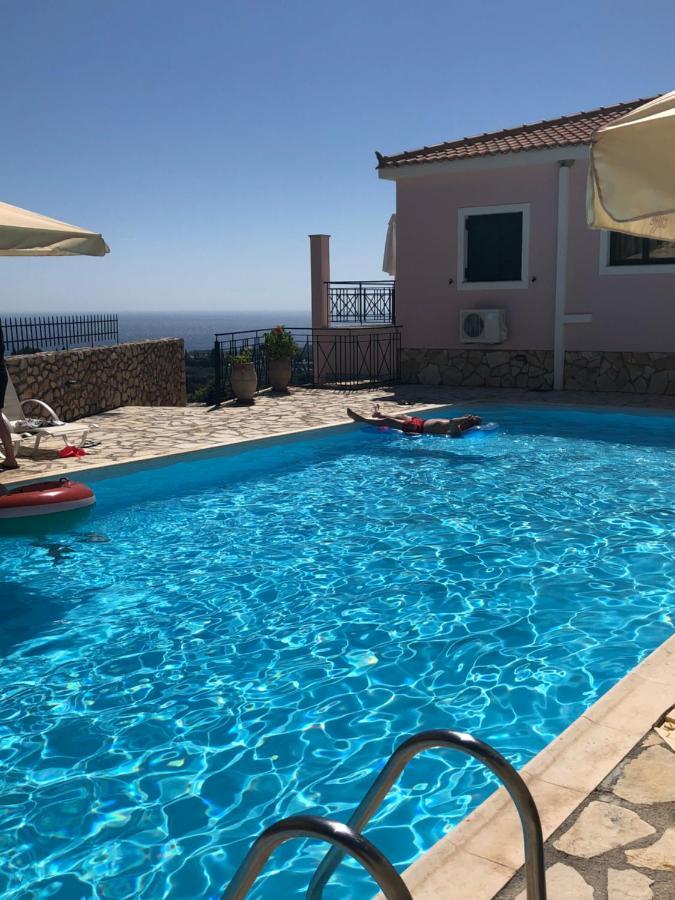 Apartment Sarantos Pool