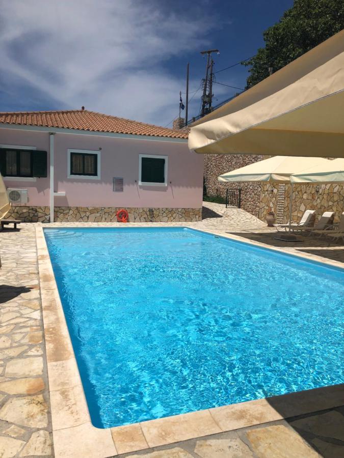 Apartment Sarantos Pool Lakithra