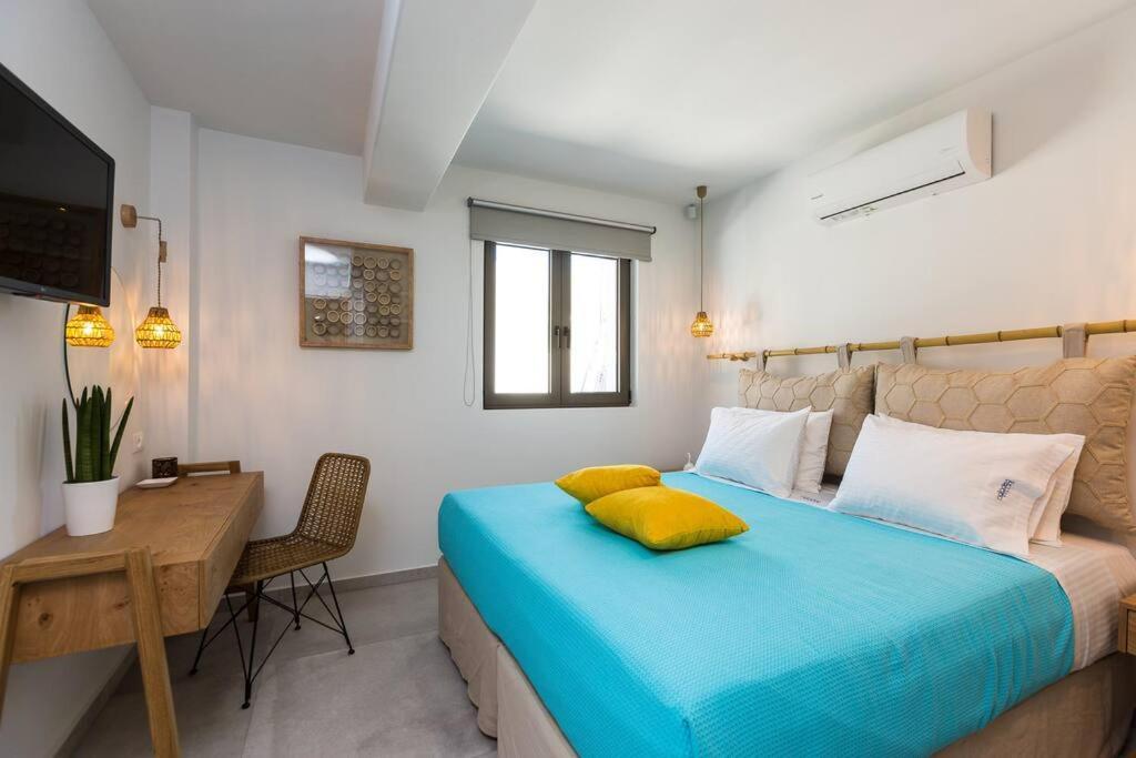 Daphne-naiades/ 2 Bedrooms,luxury,beachfront * Plakias