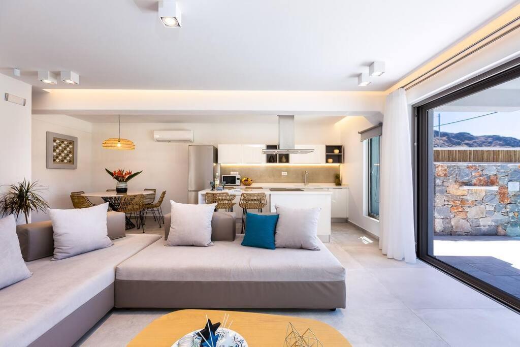 Daphne-naiades/ 2 Bedrooms,luxury,beachfront * Plakias