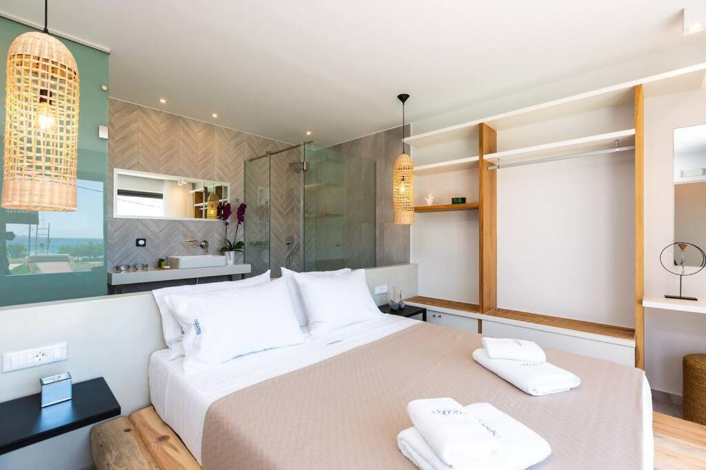 Daphne-naiades/ 2 Bedrooms,luxury,beachfront Holiday home Plakias