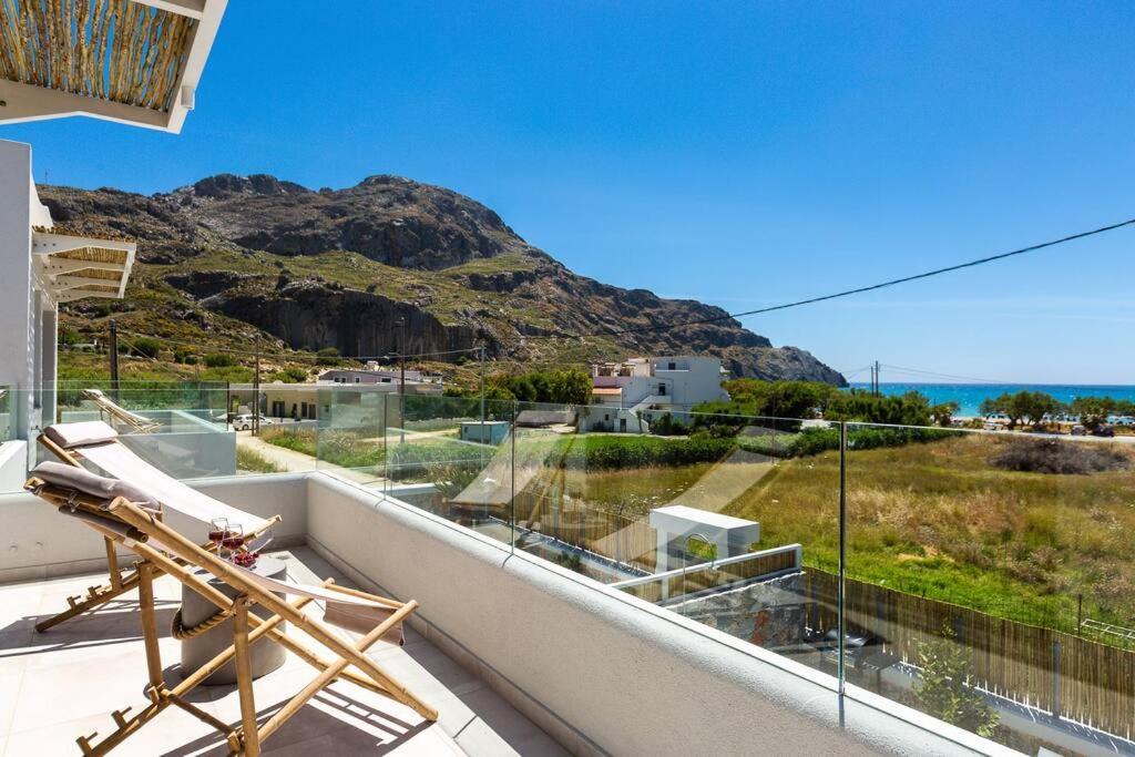 Daphne-naiades/ 2 Bedrooms,luxury,beachfront