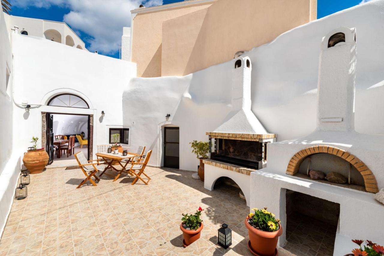 Holiday home Iridanos Cave House Megalochori (Santorini)