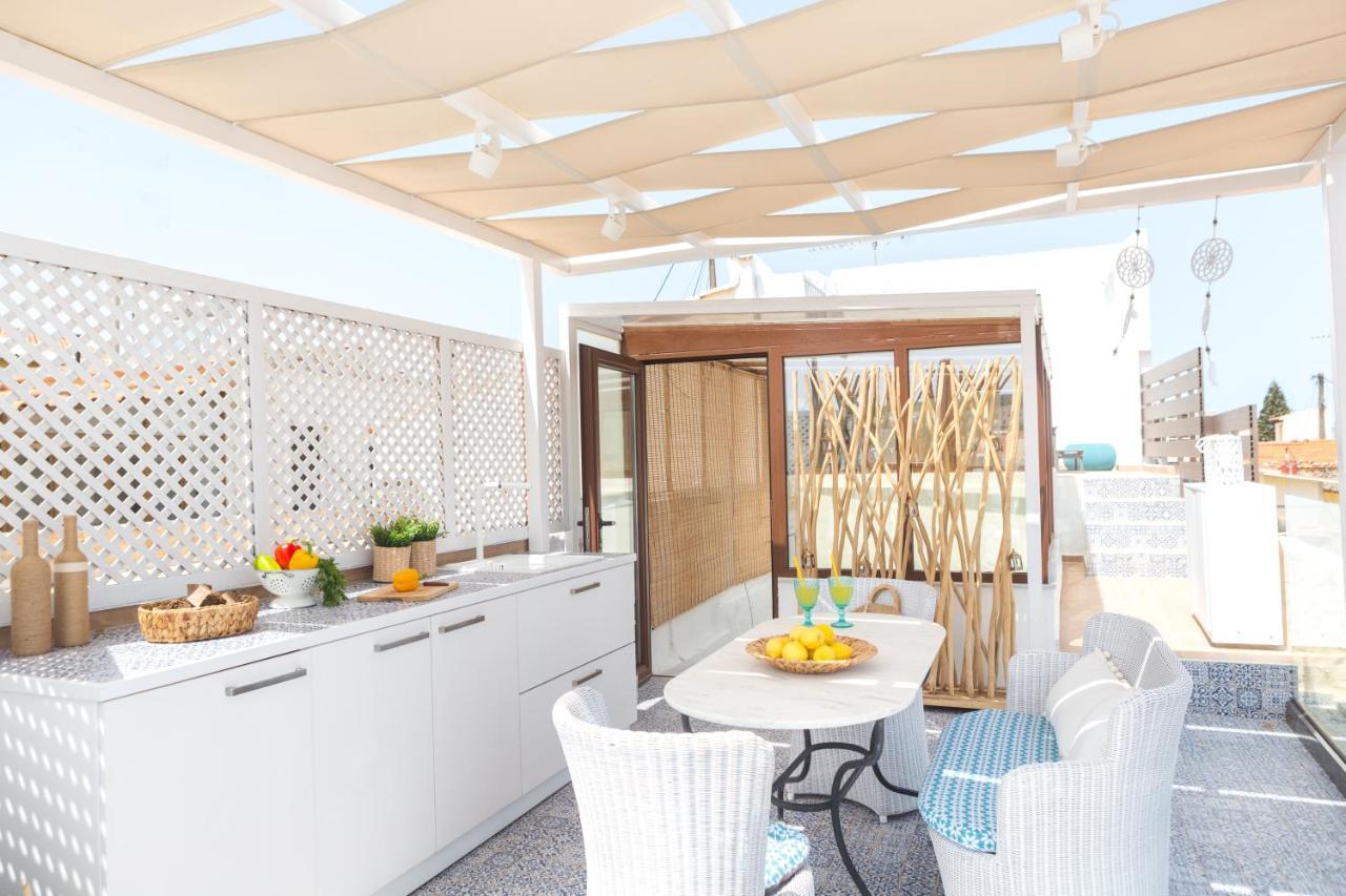 Stema Residence, With Panoramic View, Roof Garden & Jacuzzi! Atsipopoulo