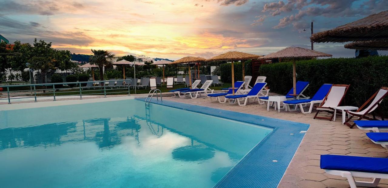 Skion Palace Hotel-bungalows & Boutique Nea Skioni