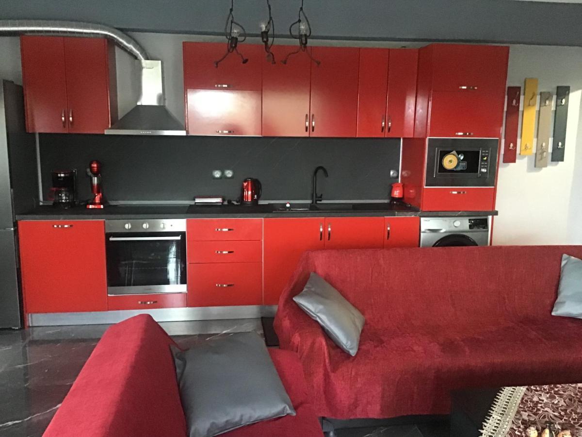 Zois' House * Sivros
