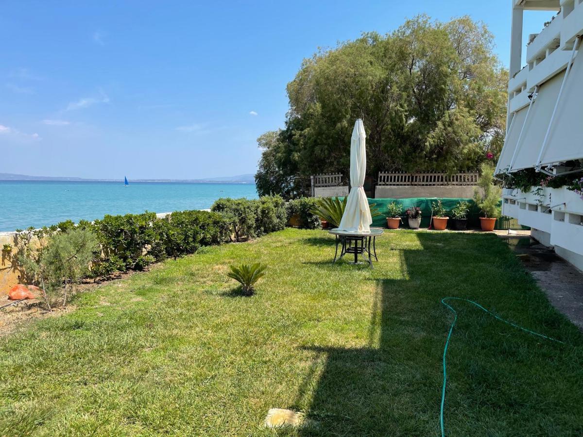 Apartment Stunning Beachfront Stratos *
