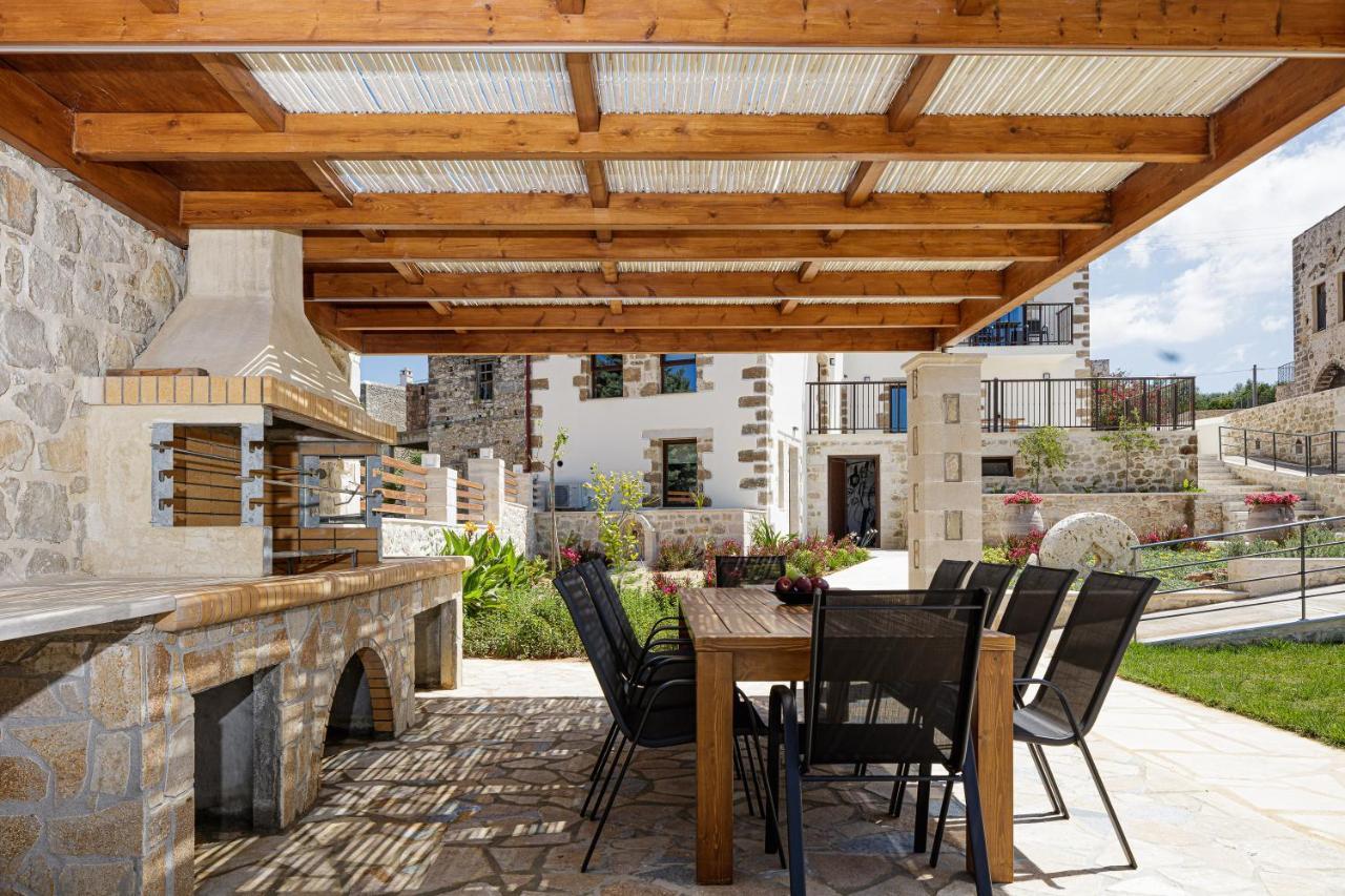 New Luxurious With Stunning Pool,views &bbq! Villa Asterion
