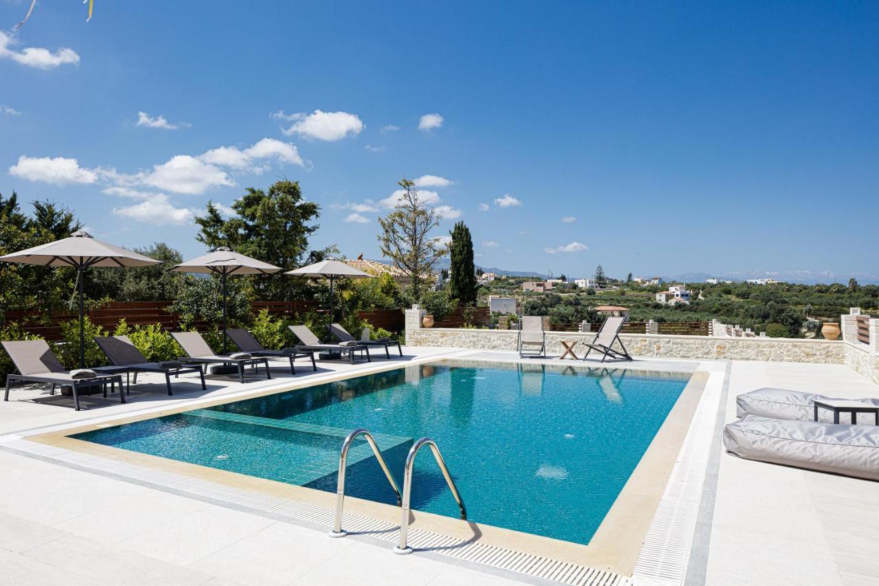 New Luxurious With Stunning Pool,views &bbq! * Asterion