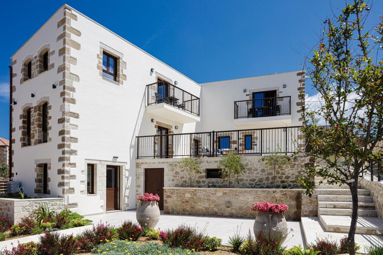 Villa New Luxurious With Stunning Pool,views &bbq!