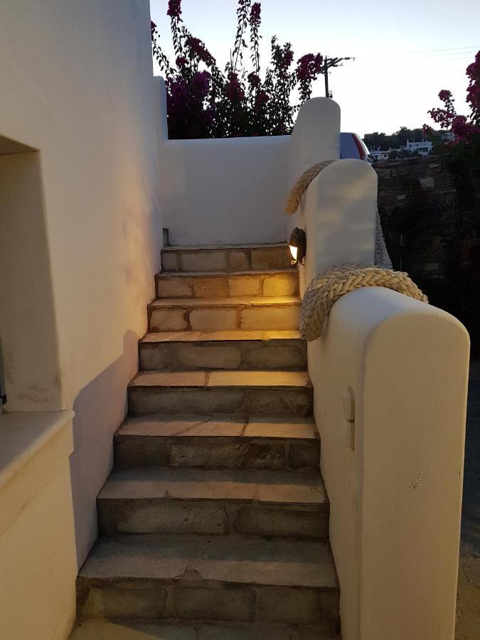 Evilou's House