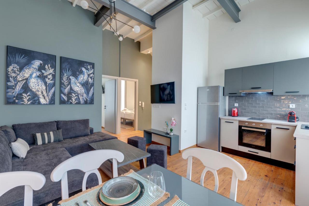 Apartment The Heart Of Syra - Your In Ermoupolis *