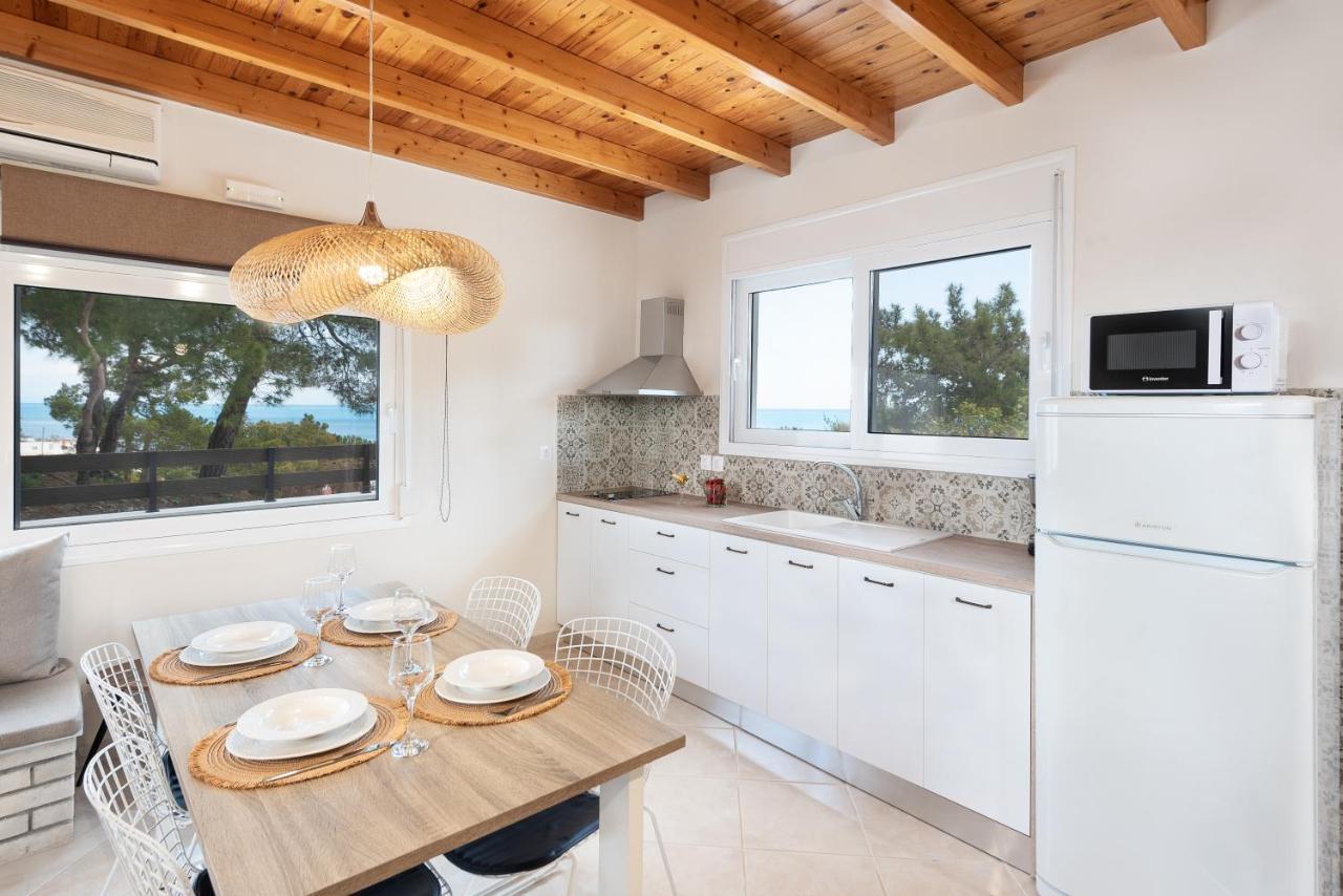 Anastasios House Stegna *