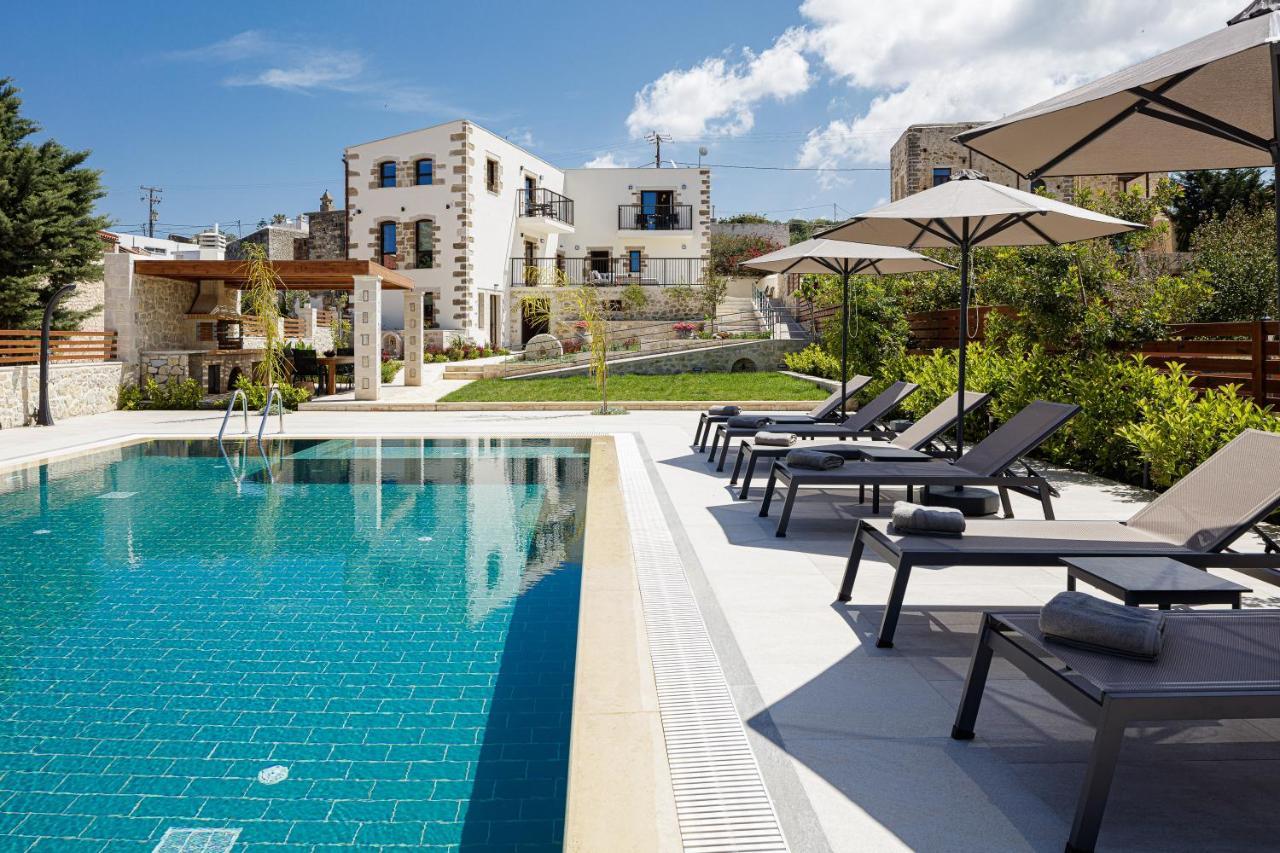 New Luxurious With Stunning Pool,views &bbq! * Asterion