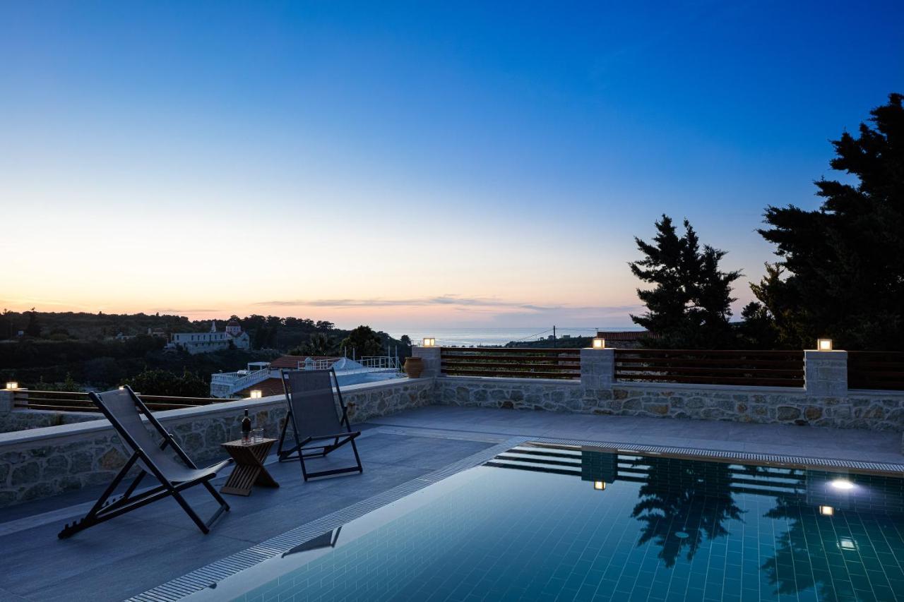 New Luxurious With Stunning Pool,views &bbq! * Asterion