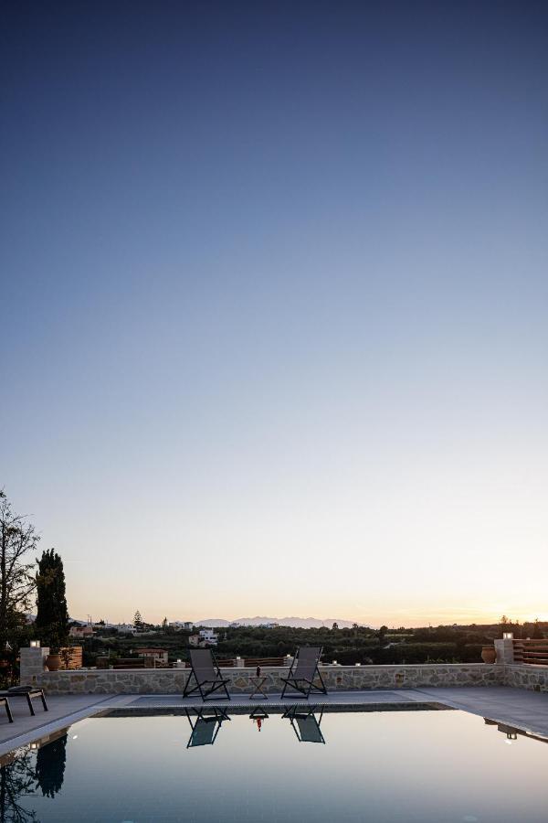 New Luxurious With Stunning Pool,views &bbq! * Asterion
