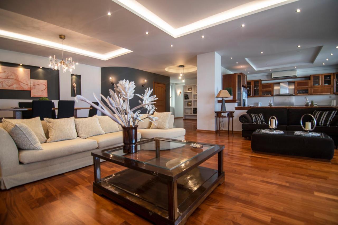 Apartment Akrata's Elegant Luxury