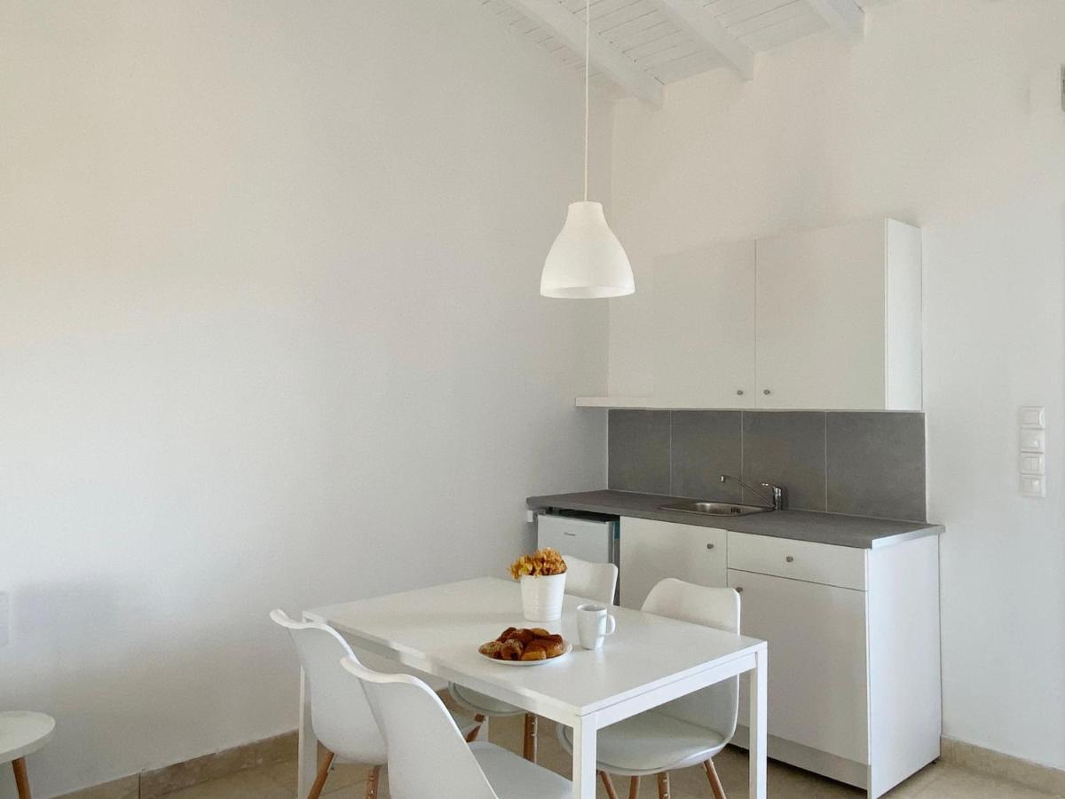 Apartment Palm Yellow Porto Heli