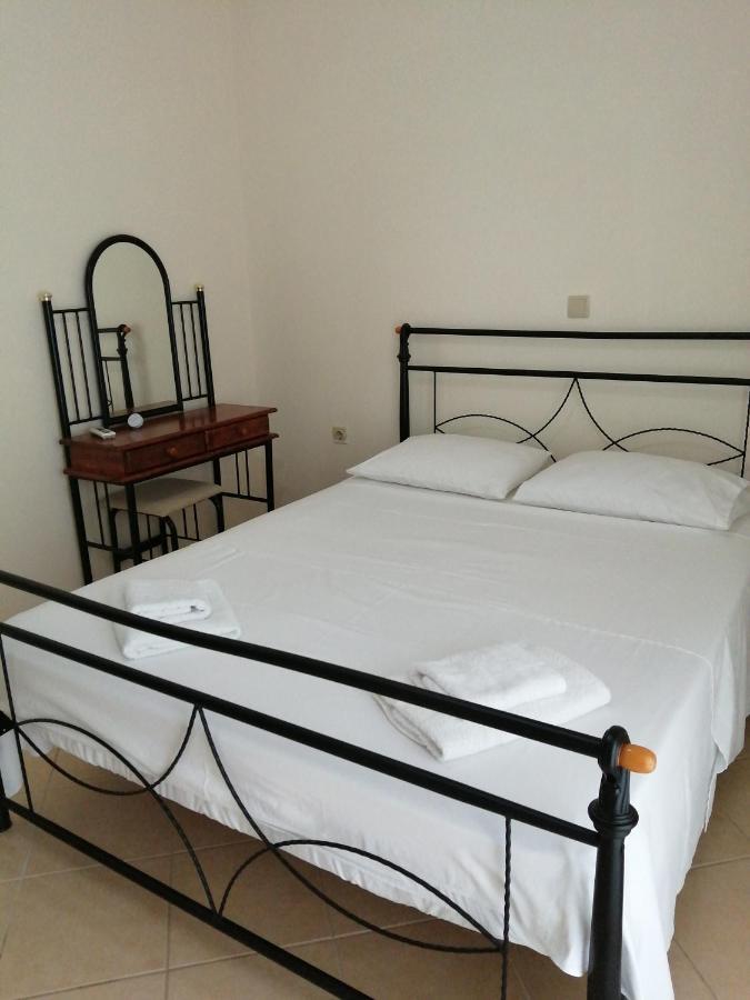 Philoxenia Ii Apartment *