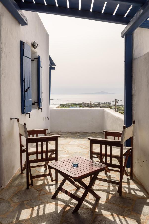 Balloo - A House Gazing Out On The Aegean Blue Aspro Chorio