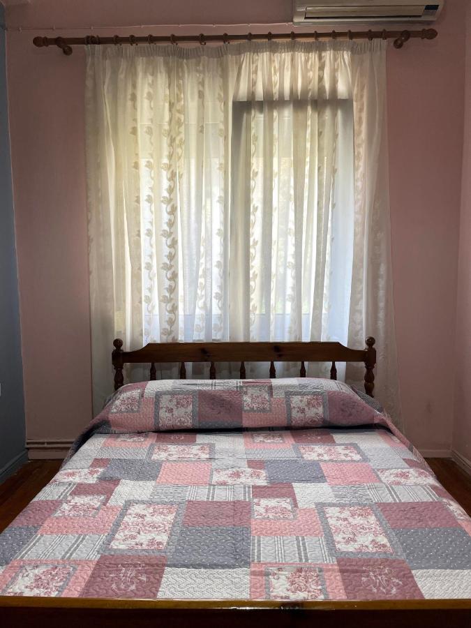 Marina's Spacious Family Apartment *