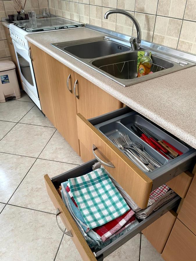 Marina's Spacious Family Apartment
