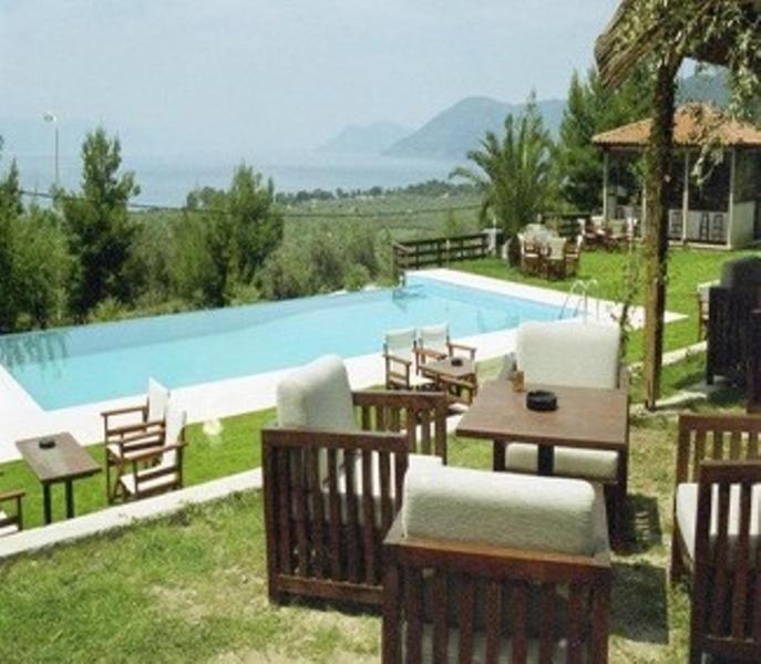 Hotel Yades *