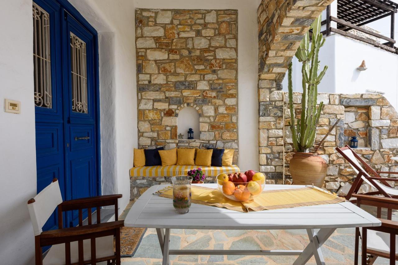 Balloo - A House Gazing Out On The Aegean Blue *