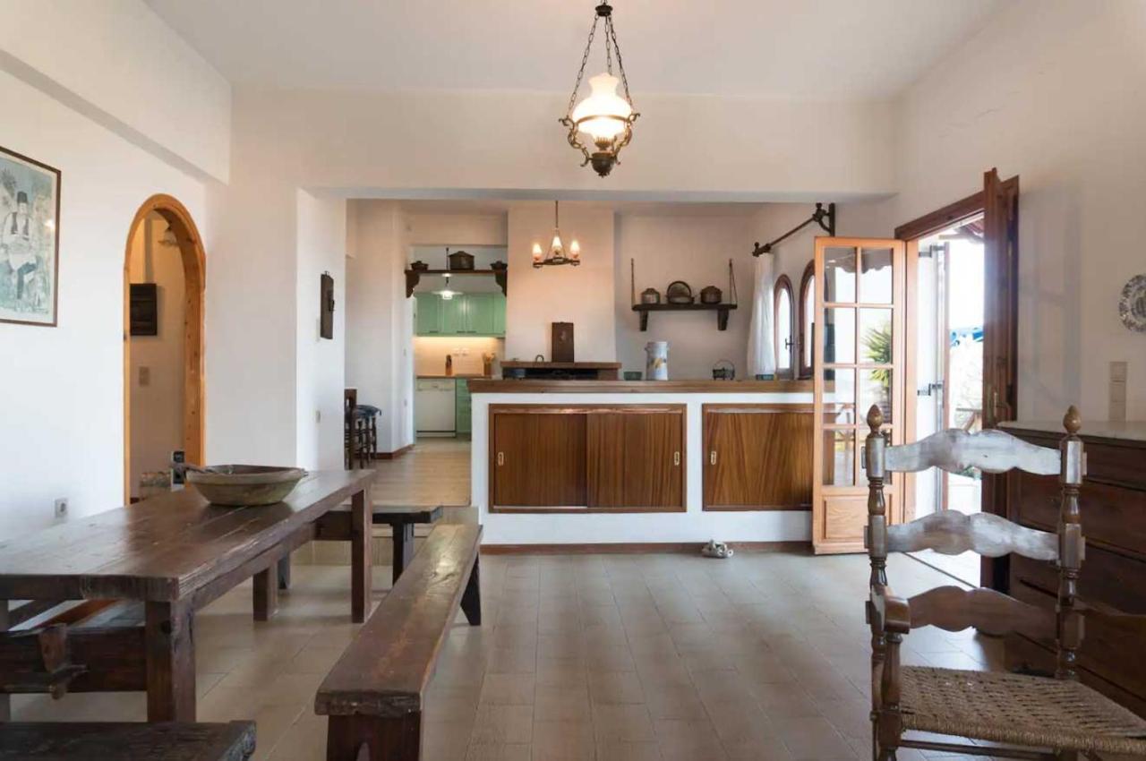 Holiday home Mitsa With Stunning View On The Hill Argassi