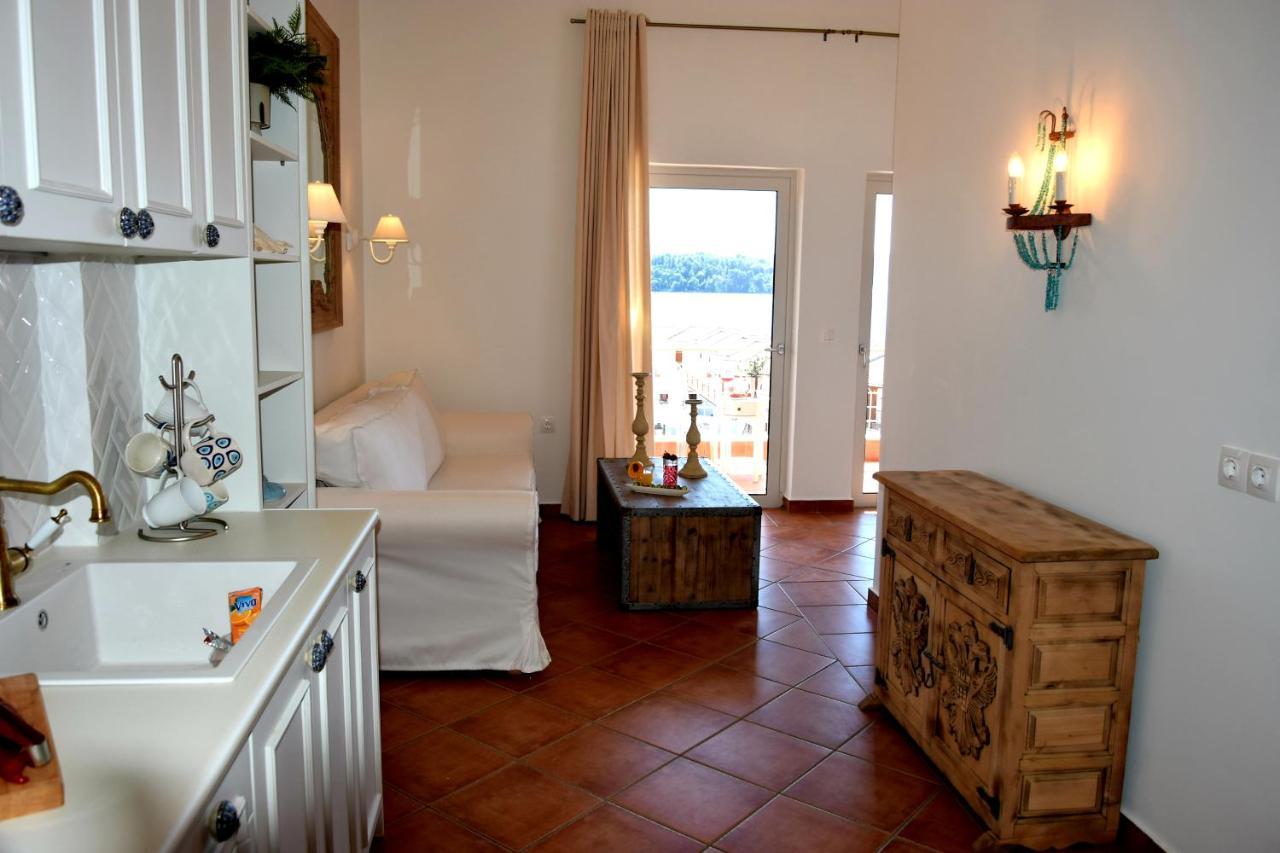 Perigiali Apartment *