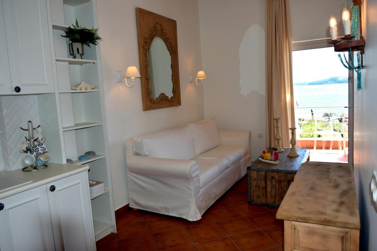 Apartment Perigiali