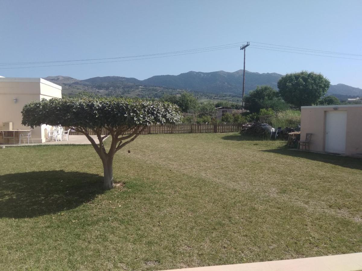 Villa - Family Comfort With Large Garden, Jacuzzi Kos Town
