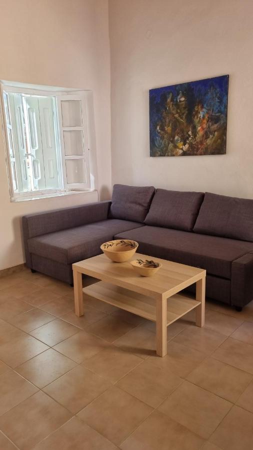 Kozas Art House, Apartment
