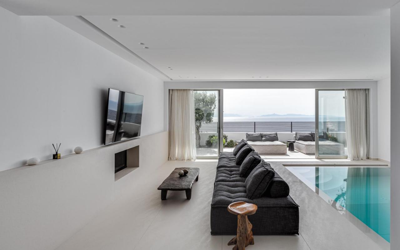 Villa Black Stone