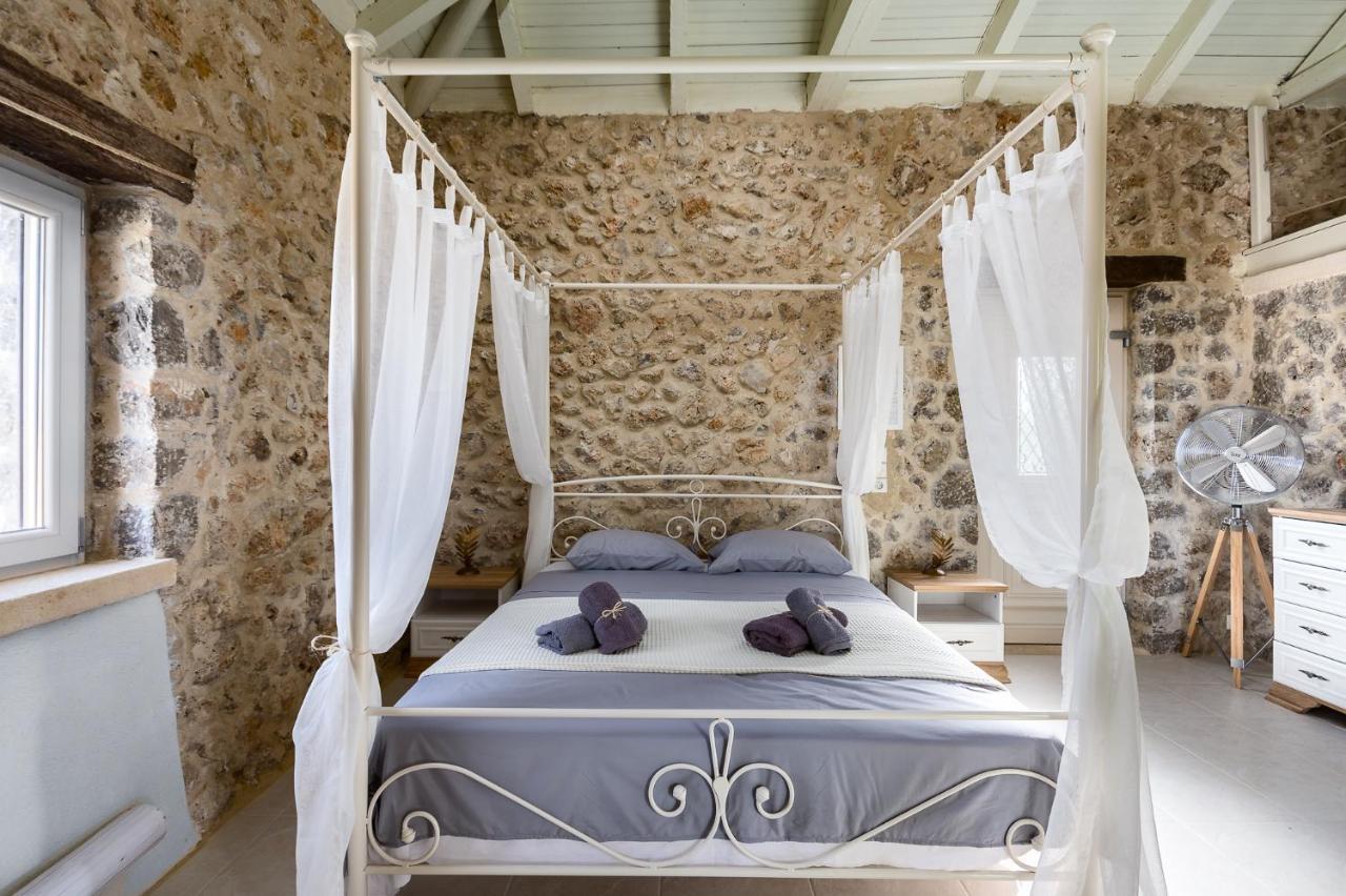 Holiday home The Wild Cyclamen Stone House And Estate Dassia (Corfu)