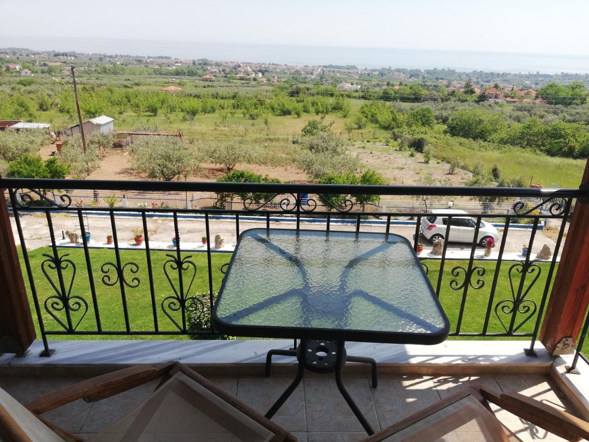 εξοχικο στουσ προποδεσ του ολυμπου * Leptokarya (Pieria)