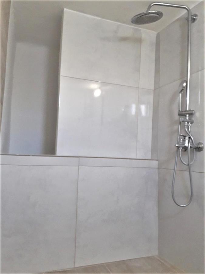 Apartment Stylish Studios Moirai