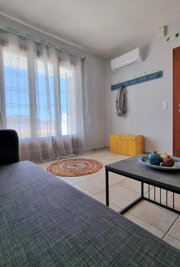 Apartment Maistros - Pera *