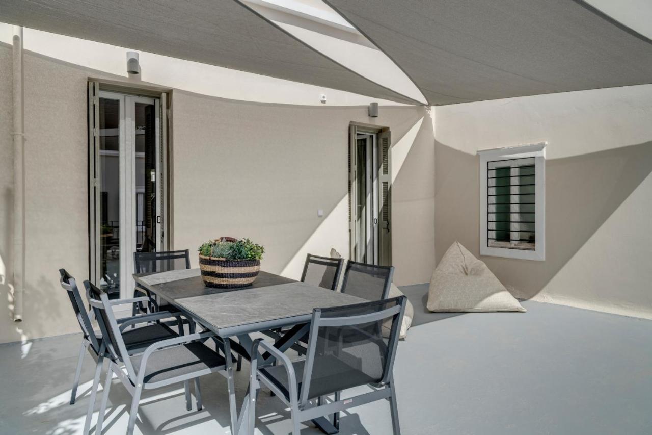 Apartment The Heart Of Syra - Your In Ermoupolis *