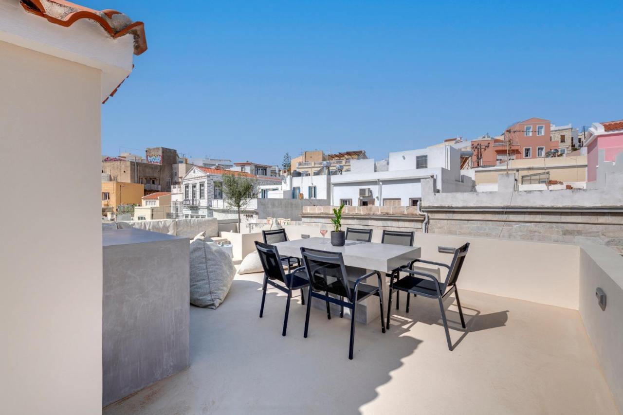 The Heart Of Syra - Your In Ermoupolis Apartment