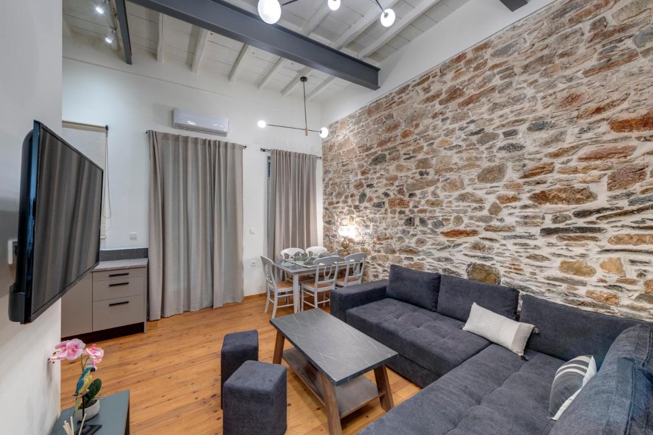 The Heart Of Syra - Your In Ermoupolis Apartment *