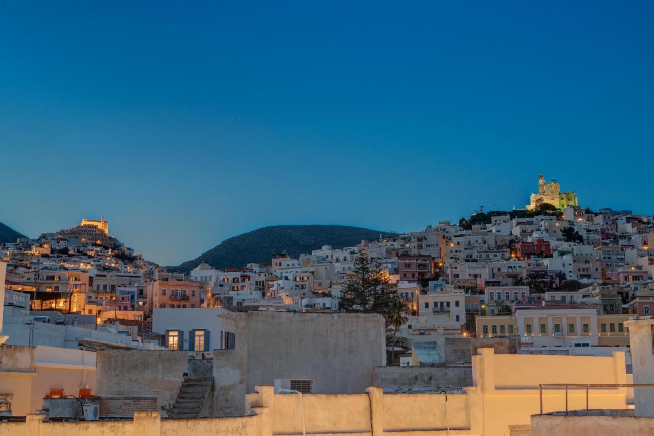 The Heart Of Syra - Your In Ermoupolis *